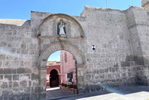 Explore Arequipa+Santa Catalina Monastery with a guided tour