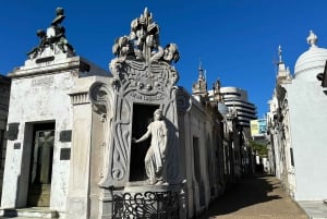 Explore Buenos Aires Highlights on a Walking Tour