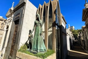 Explore Buenos Aires Highlights on a Walking Tour