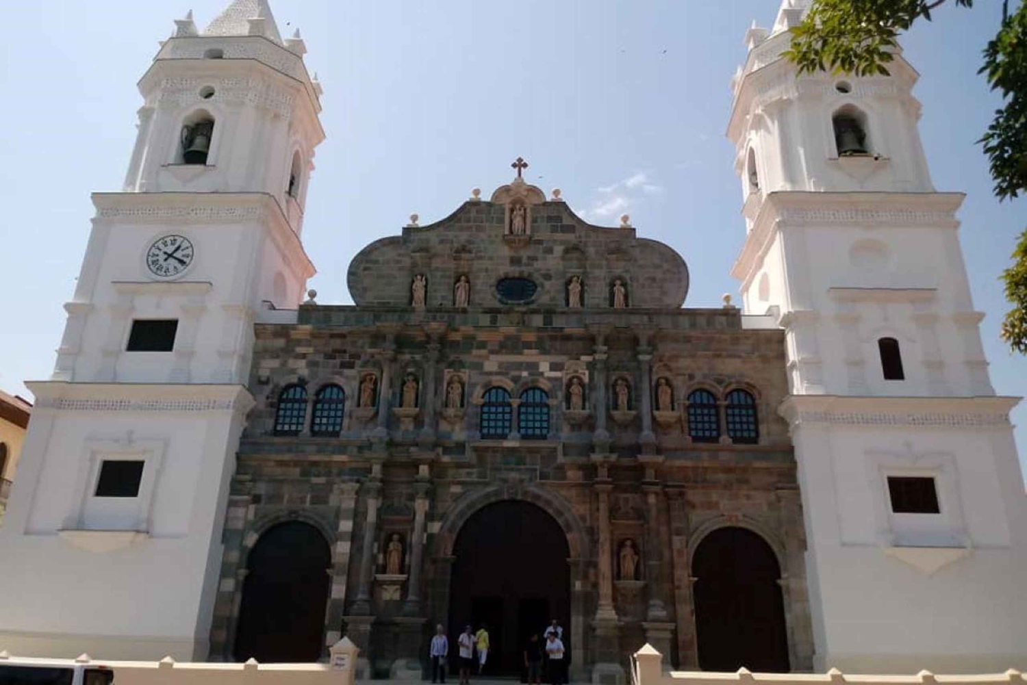 Exploring the history of cities and Flavors