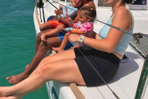 Fajardo: Dagskryssning med katamaran till Palomino Island med lunch