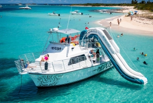 Fajardo: Cayo Icacos Snorkeling Cruise with Slide and Lunch