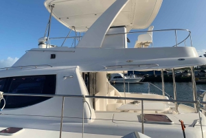 Fajardo: Private 47-F Catamaran Cruise with Drinks and Snack