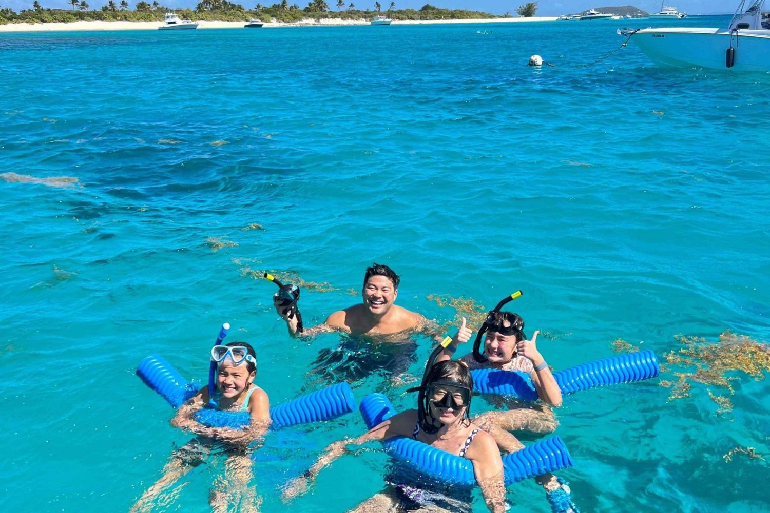 Fajardo: Privat halvdags båtcharter till Icacos eller Palomino