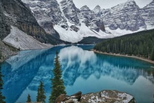 Von Banff/Canmore: Shuttle zum Moraine Lake und Lake Louise