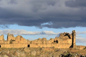 Från Cajamarca: Markahuamachuco 'Nordens Machu Picchu'.