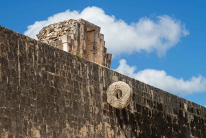 Depuis Cancún : visite privée de Chichen Itzá, Valladolid et Cenote
