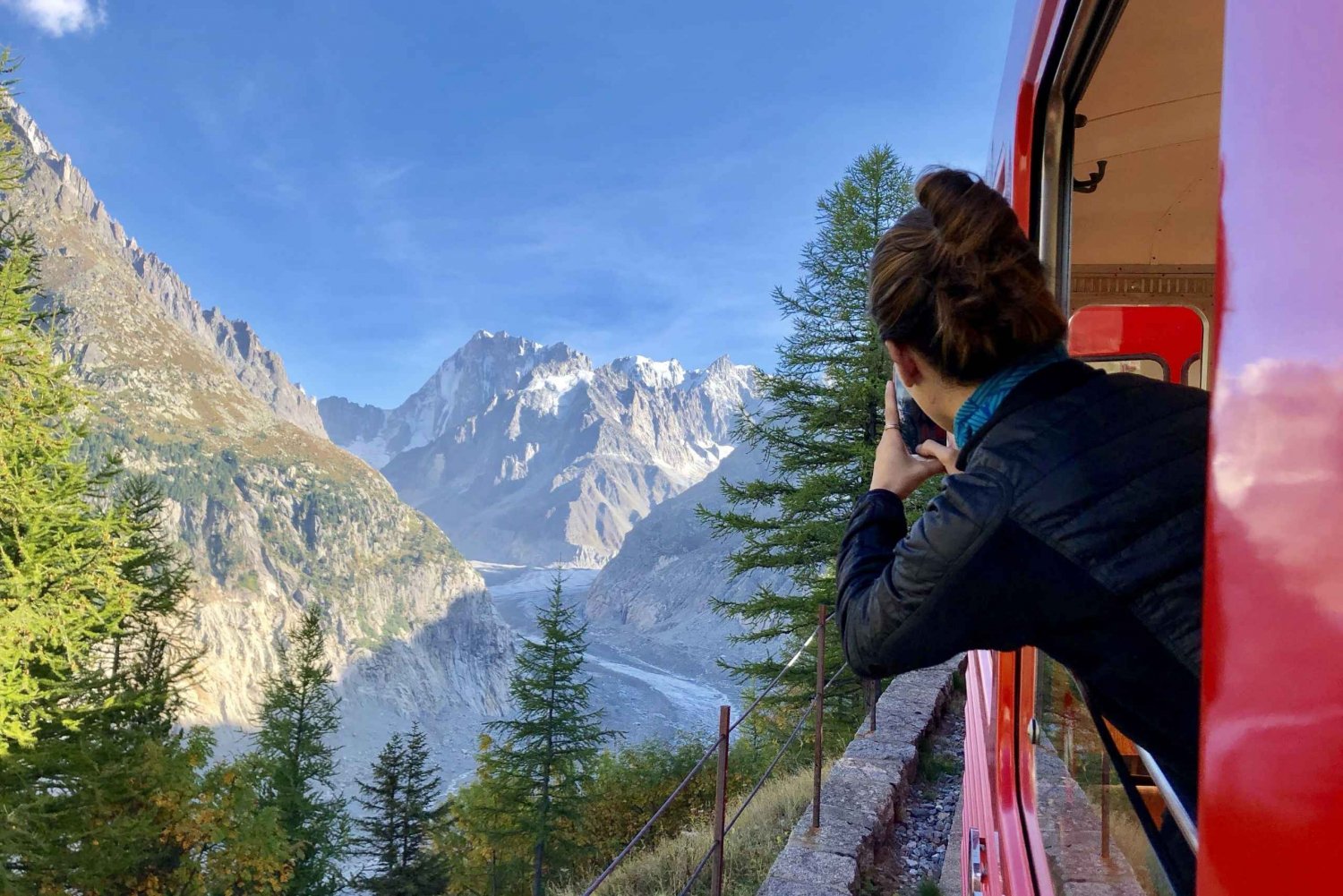 Chamonix Spring Adventures: Uncovering the Blossoming Beauty