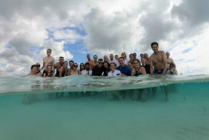 Da Cozumel: tour in barca a 3 barriere coralline con bevande e snorkeling