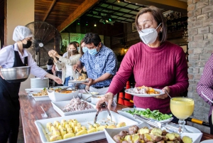 リマから：パチャカマック考古学ツアー＆ランチショー