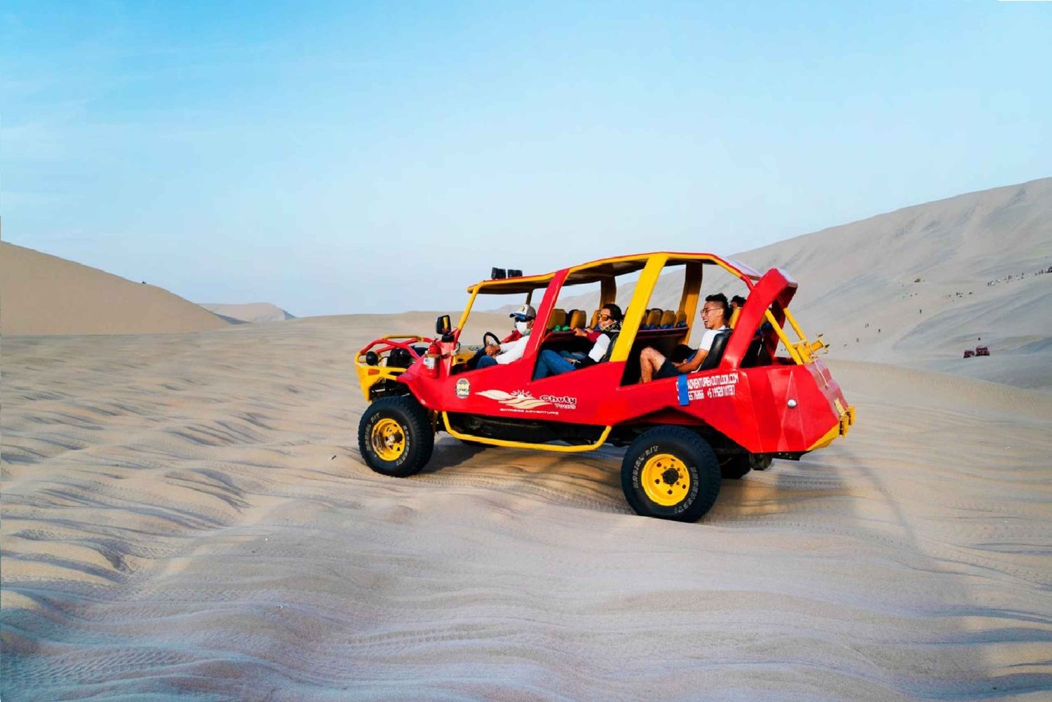 Fra Lima: Heldagstur til Paracas, Ica og Huacachina