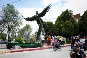 Z Medellin: Guatape El Peñol z rejsem łodzią + wycieczka gastronomiczna