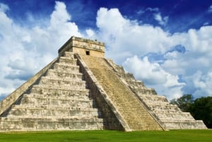 From Merida: Chichén Itzá and Izamal Guided Tour