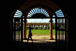 From Merida: Chichén Itzá and Izamal Guided Tour