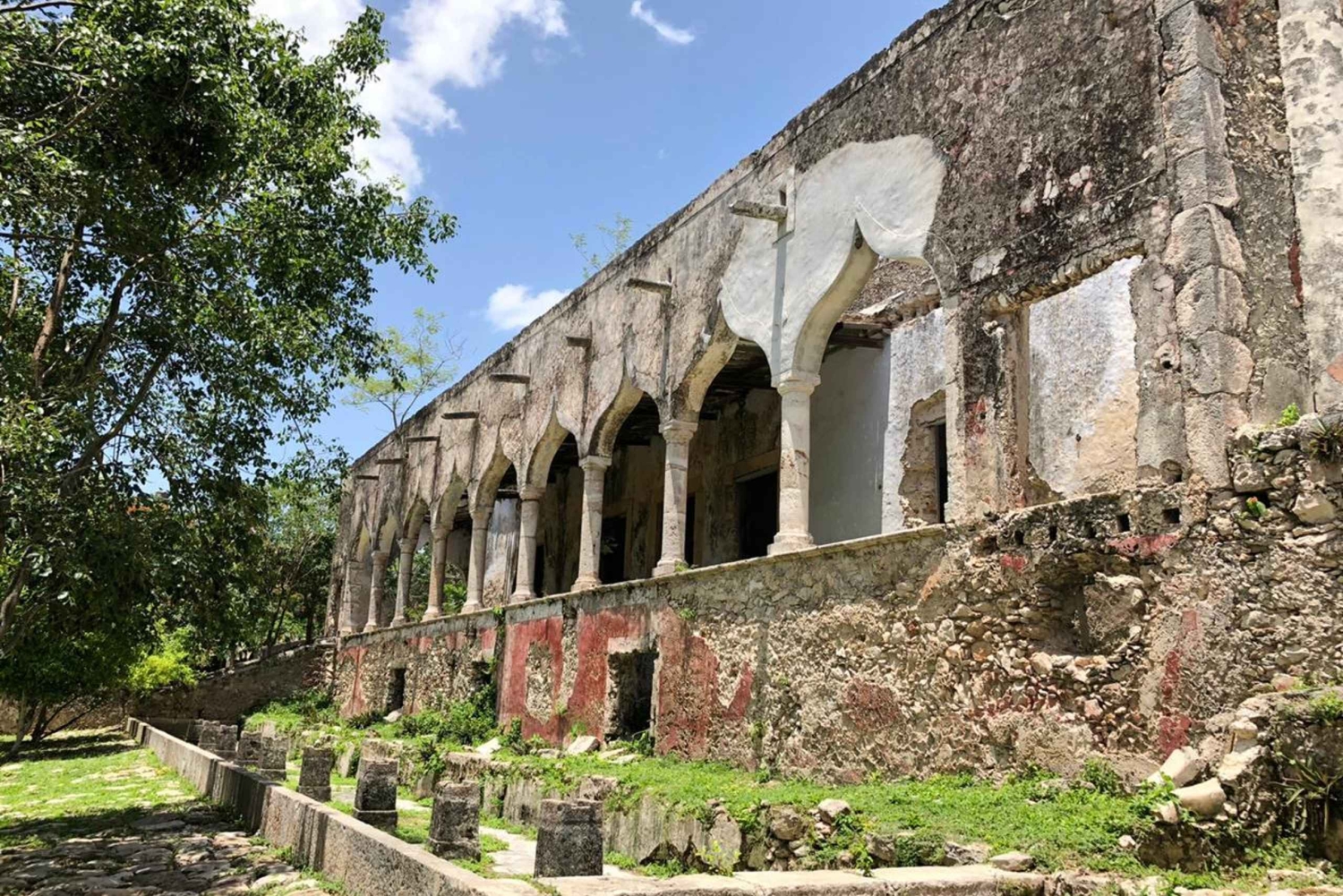 Fra Mérida: Besøg en emblematisk hacienda, nyd dens cenote
