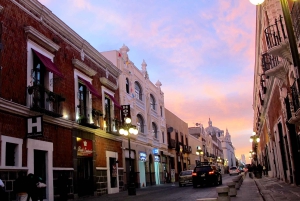 Vanuit Mexico-Stad: Cholula-piramide & Puebla-tour in kleine groep