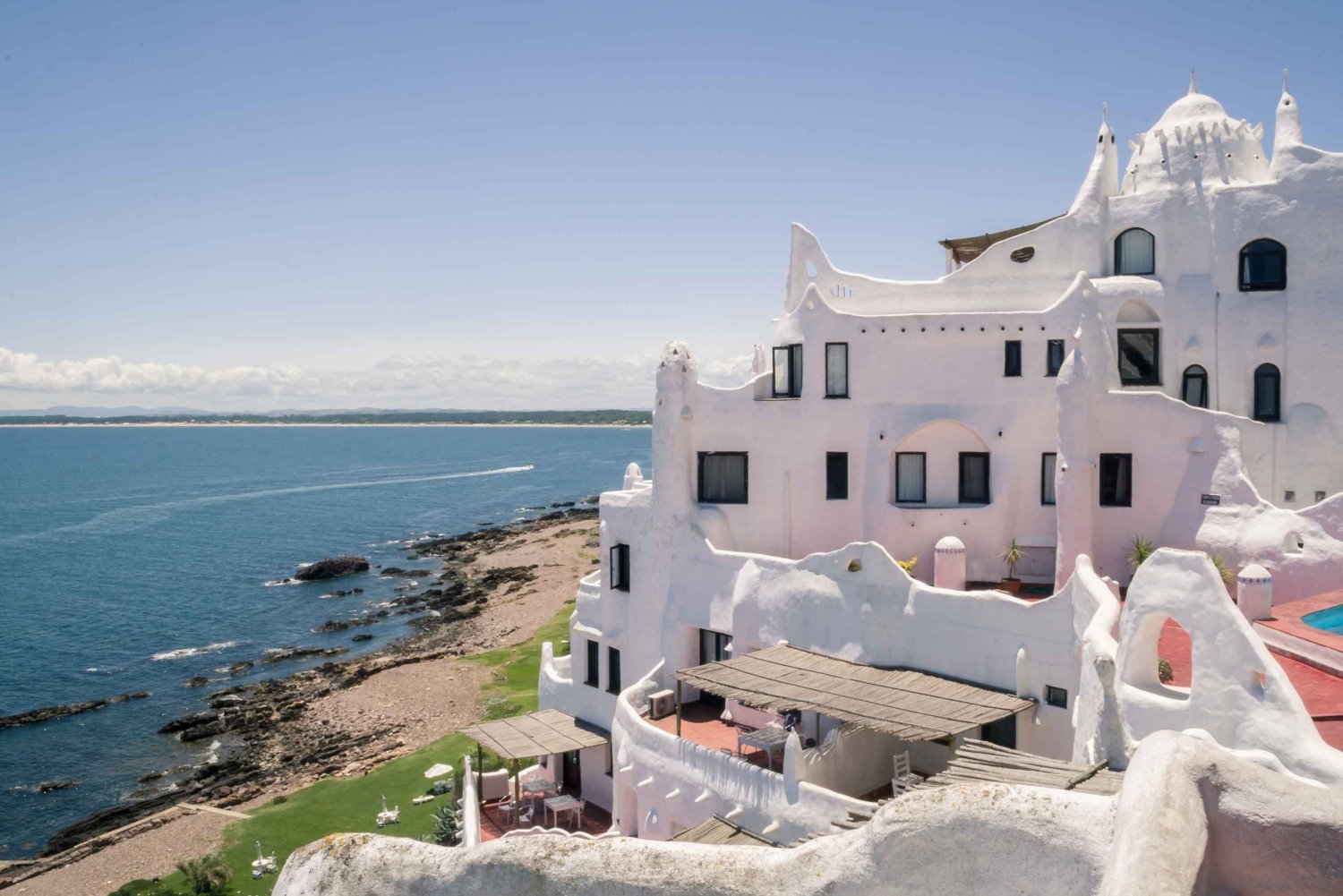 From Montevideo: Punta del Este Full-Day Tour with Guide