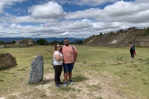 Depuis Oaxaca : Excursion à Monte Albán et dans les villes d'artisanat d'art