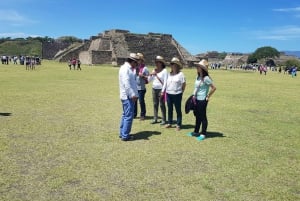Depuis Oaxaca : Excursion à Monte Albán et dans les villes d'artisanat d'art