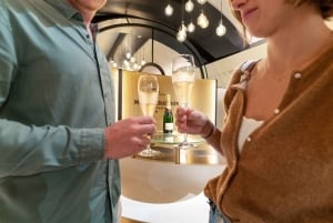 From Paris: Day Trip to Champagne with 8 Tastings & Lunch