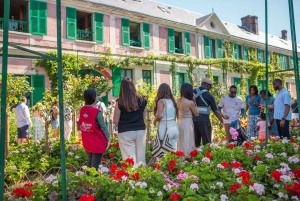 From Paris: Giverny Audio-Guided Tour