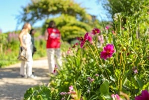 De Paris: Viagem de 1 dia a Giverny com guia de áudio ou guia ao vivo