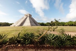 Desde Playa del Carmen: Tour a Chichén Itzá, Valladolid con Cenote y buffet