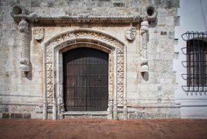 From Punta Cana: Full-Day Santo Domingo City Tour