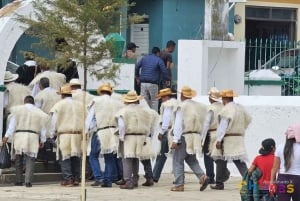 From San Cristobal: San Juan Chamula and Zinacantán Tour