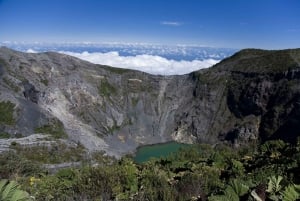 サンノゼから：イラズ火山とハシエンダ オロシ温泉