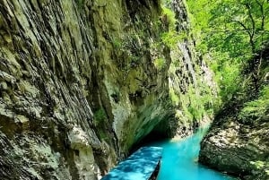 Von Tirana/Golem/Durres: Komani-See und Shala-Fluss-Tour