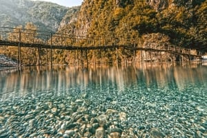 Von Tirana/Golem/Durres: Komani-See und Shala-Fluss-Tour