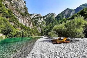Von Tirana/Golem/Durres: Komani-See und Shala-Fluss-Tour