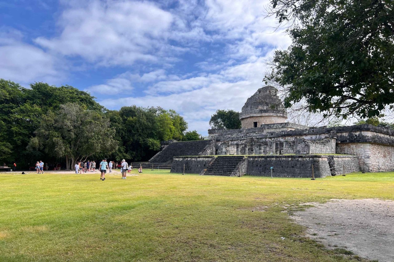 Da Valladolid: Tour di Chichen Itza e 2 Cenotes