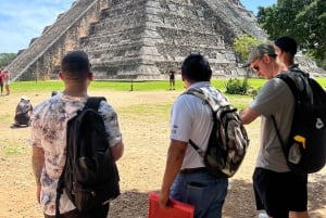 Da Valladolid: Tour di Chichen Itza e 2 Cenotes