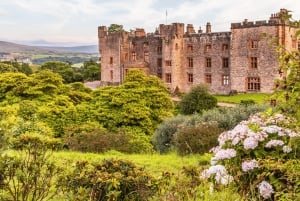 Windermerestä: Muncaster Castle