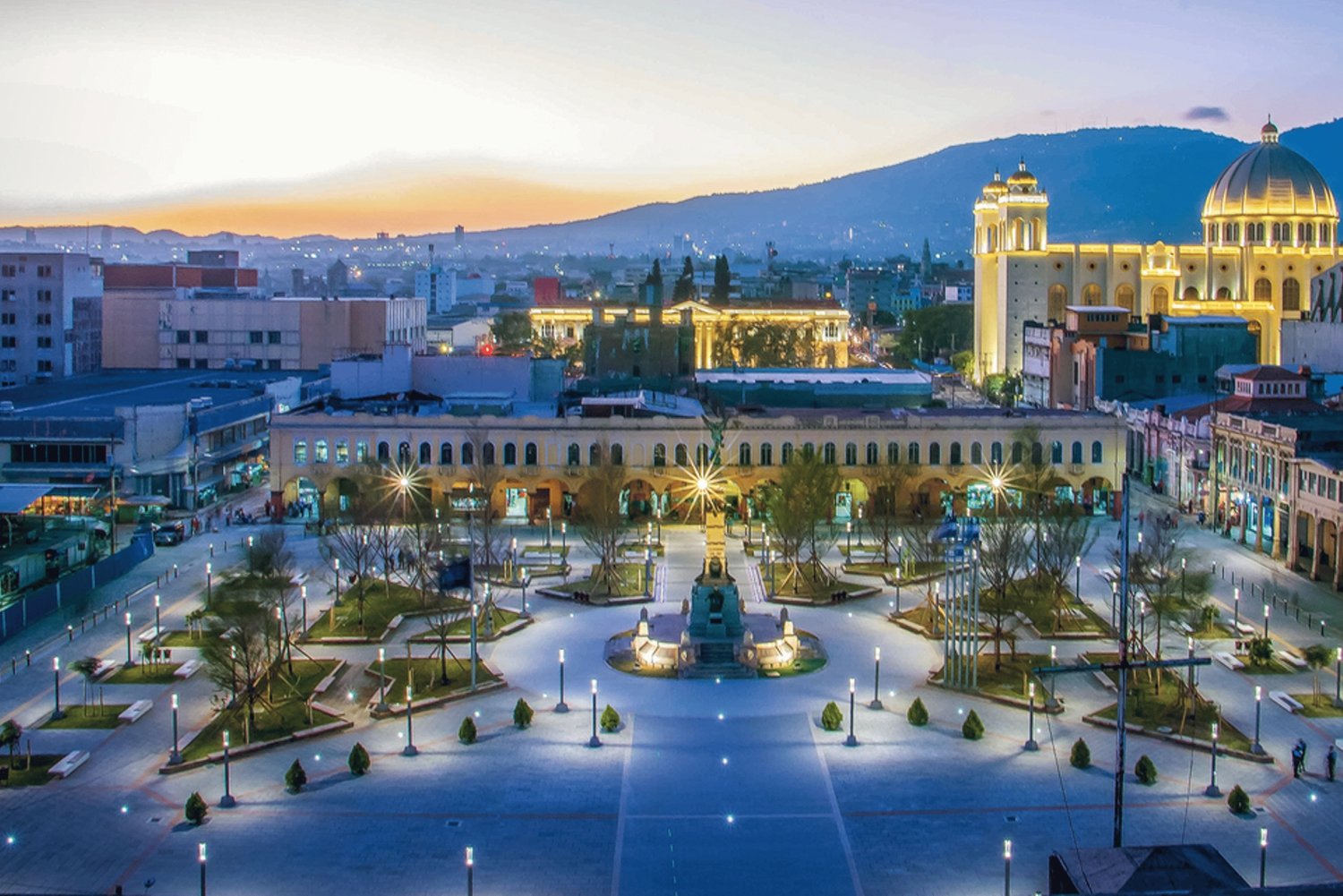Ganztagestour Historisches Zentrum Vulkanseen Mayastätten