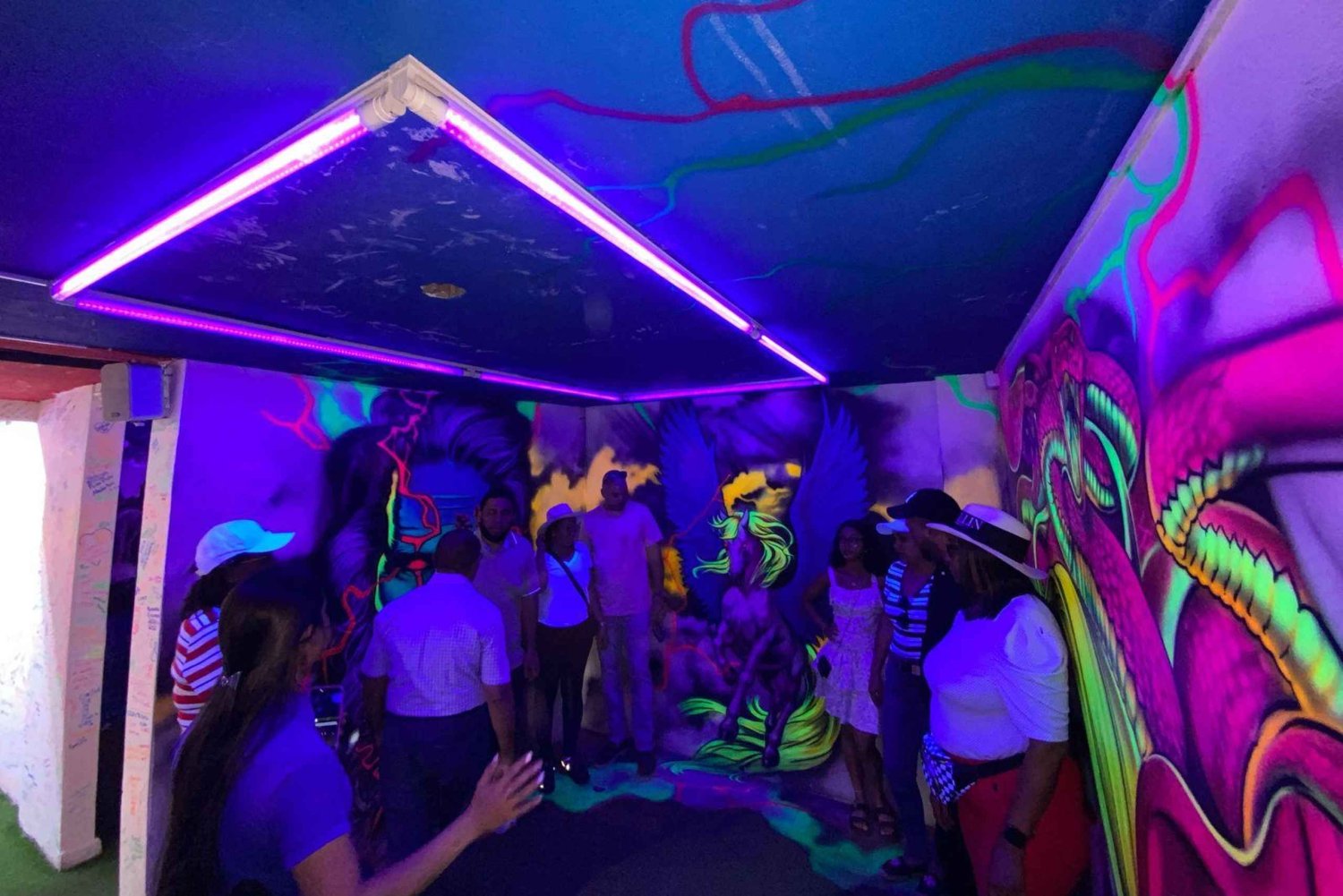 Graffiti Tour in the comuna 13 of medellin