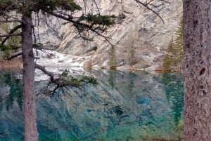 Grassi-järvi ja Grotto Canyon -vaellus Calgary/Canmore/Banff