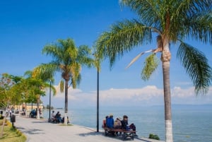 Guadalajara: Lake Chapala and Ajijic Day Trip with Boat Trip