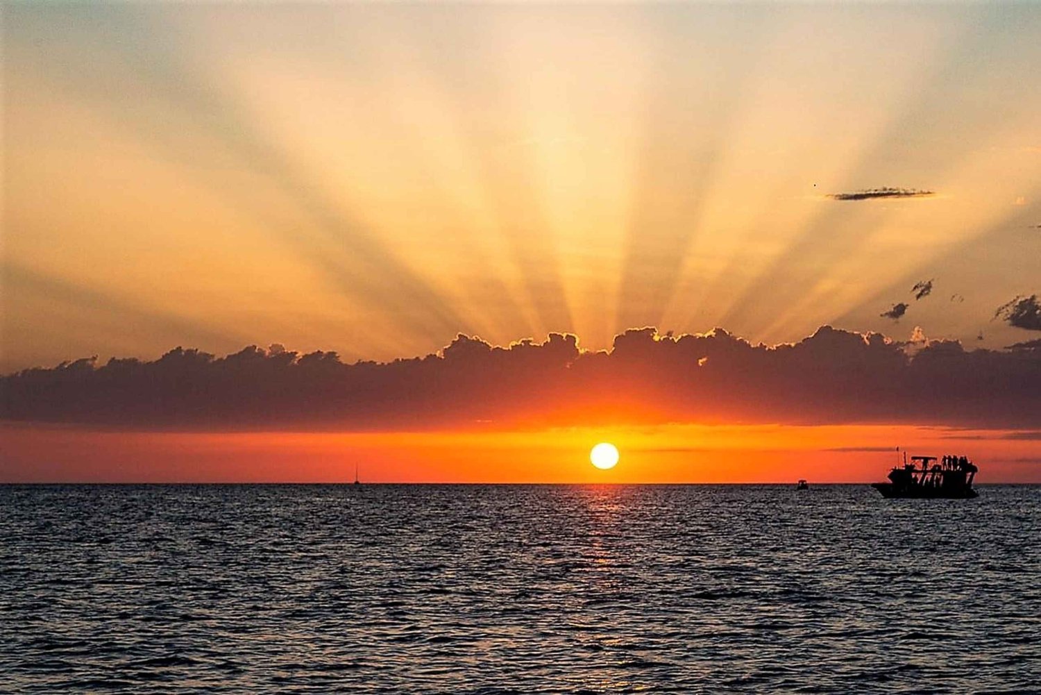 Ibiza: Snorkeling, Sunset Beach and Cave Boat Trip