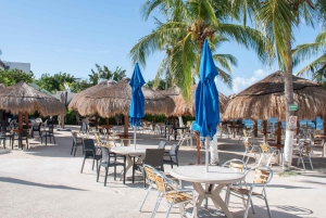 Passeio de catamarã pela Isla Mujeres a partir de Cancún