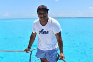 Isla Mujeres: Katamaran og snorkeloplevelse kun for voksne
