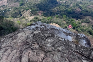 ラ・リベルタ州：ペニョン・デ・コマサグアハイキング