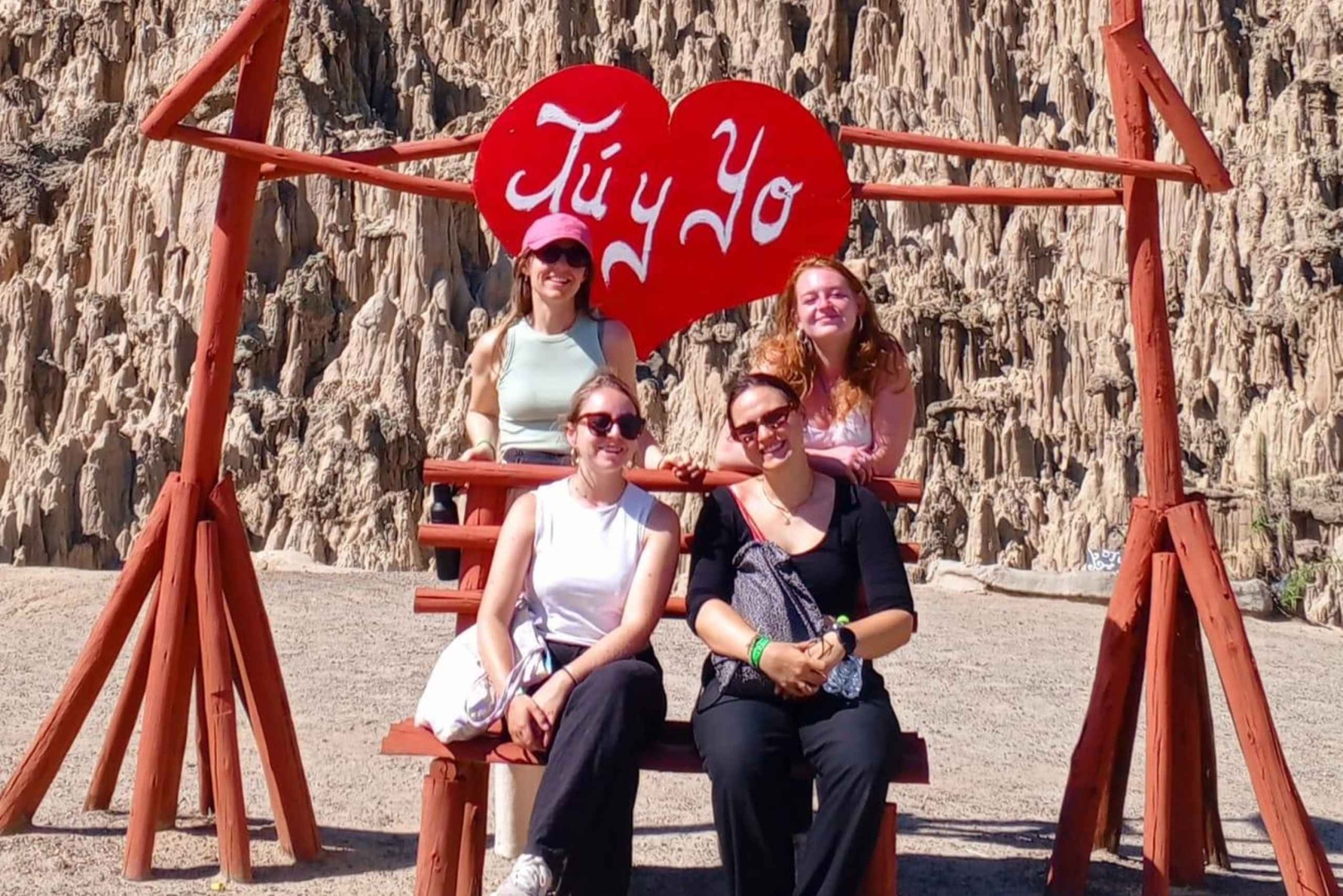 LA PAZ: TOUR GUIADO CHACALTAYA + VALLE DE LA LUNA