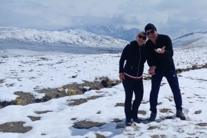 LA PAZ: GUIDED TOUR CHACALTAYA + VALLEY OF THE MOON