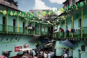 La Paz : Must-See Sites Walking Tour With A Guide