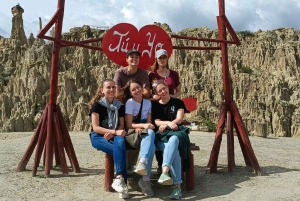 La Paz: Private City Tour with Cable Car & Moon Valley Visit
