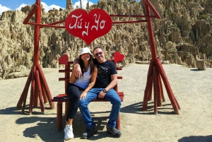 La Paz: Private City Tour with Cable Car & Moon Valley Visit