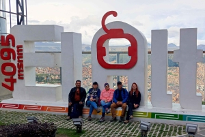 La Paz: Private City Tour with Cable Car & Moon Valley Visit